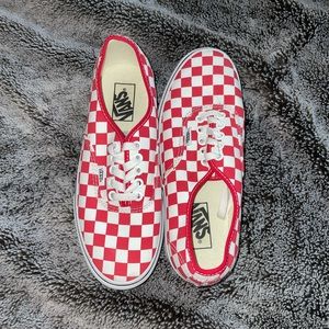 BRAND NEW NEVER WORN PLATFORM VANS
